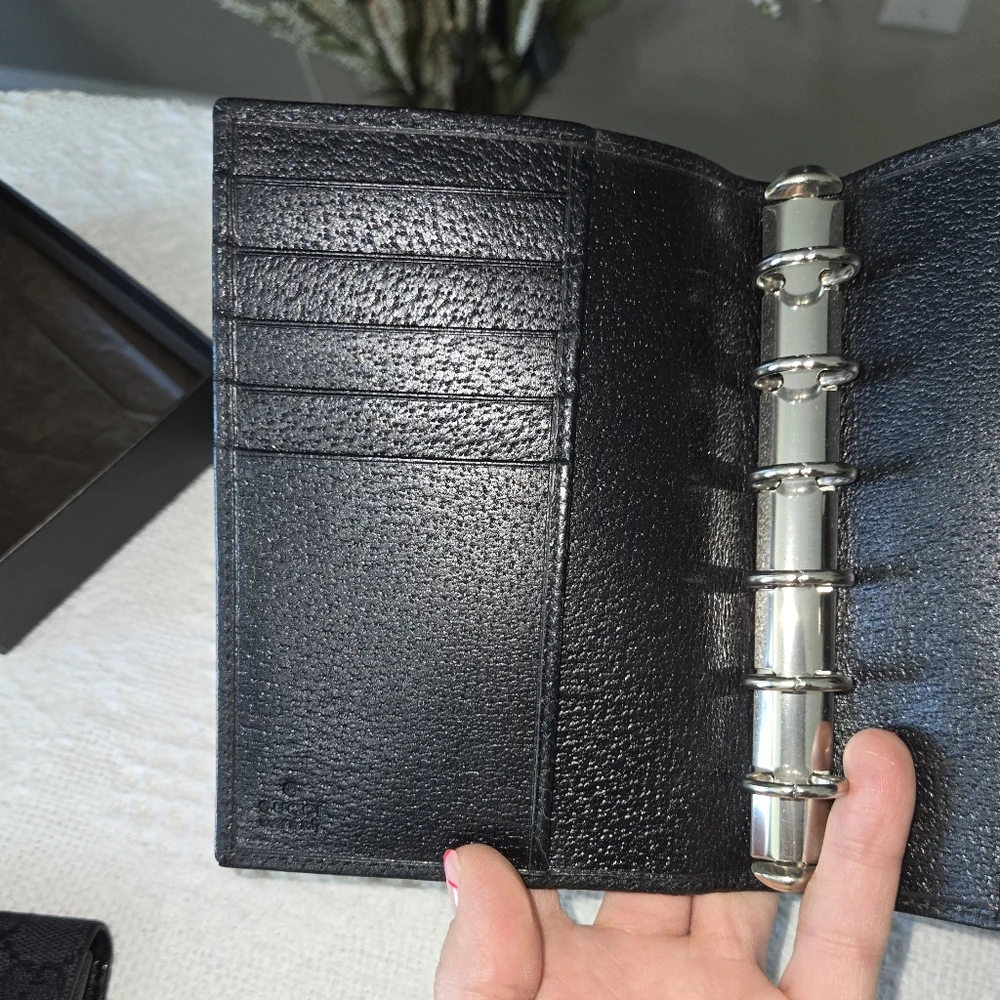 Like New! Gucci Bundle - GG Black Cloth Wallet and Agenda - Picture 11 of 16
